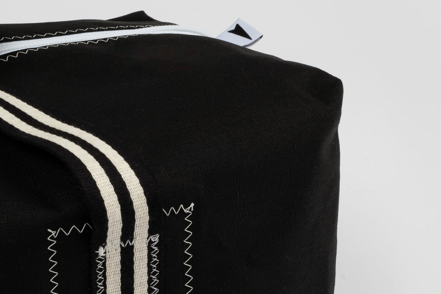 Charcoal Holdall – McWilliam Holdall